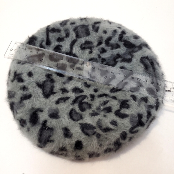 Angora Blend Grey Leopard Design Beret - Picture 5 of 5